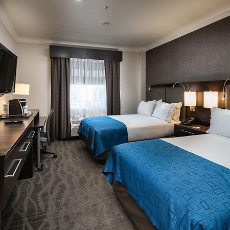 Holiday Inn Express & Suites Santa Clara By Ihg Exterior foto