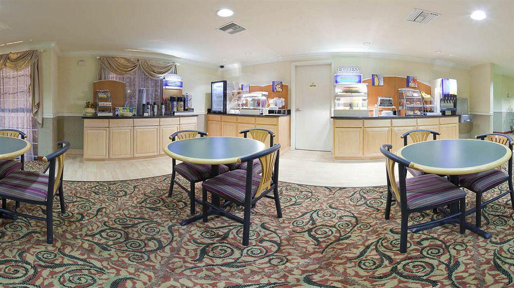 Holiday Inn Express & Suites Santa Clara By Ihg Exterior foto